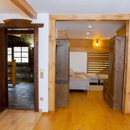 Conacul Drahneilor Hotel Ruscova Ngoại thất bức ảnh