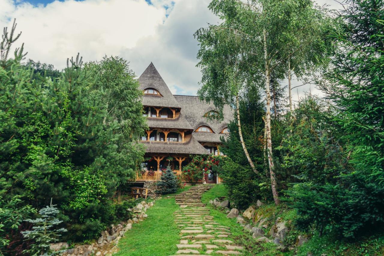 Conacul Drahneilor Hotel Ruscova Ngoại thất bức ảnh